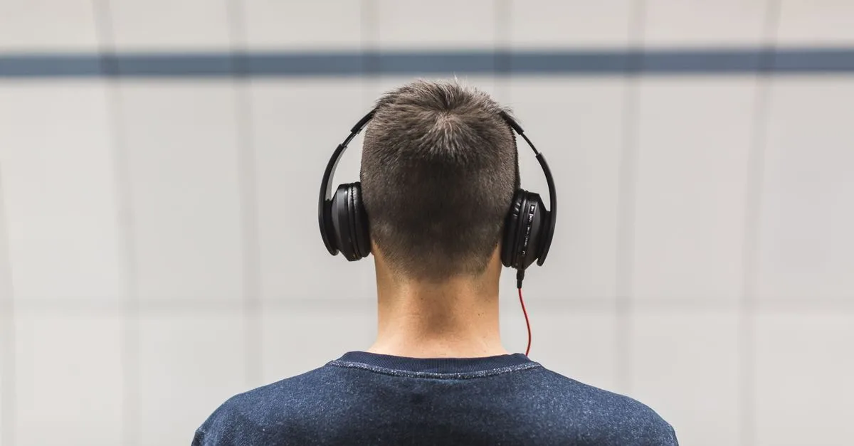 découvrez nos solutions d'insonorisation efficaces pour réduire les nuisances sonores et améliorer le confort acoustique de votre espace.
