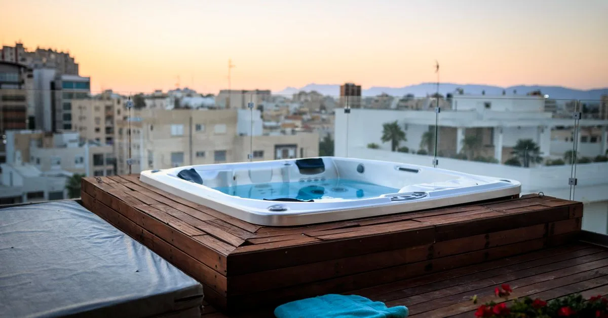 découvrez notre spa jacuzzi pour un moment de détente ultime, alliant confort et bien-être dans un cadre apaisant.