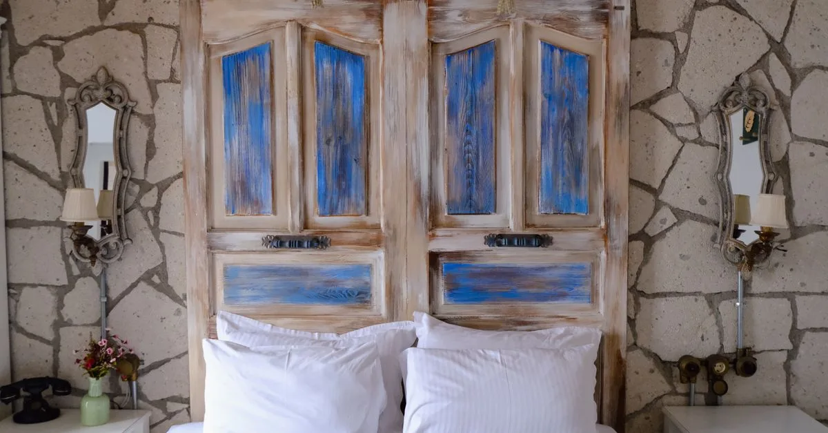 découvrez les meilleures couleurs pour une chambre avec un mur en pierre et créez une ambiance harmonieuse, chaleureuse et élégante.